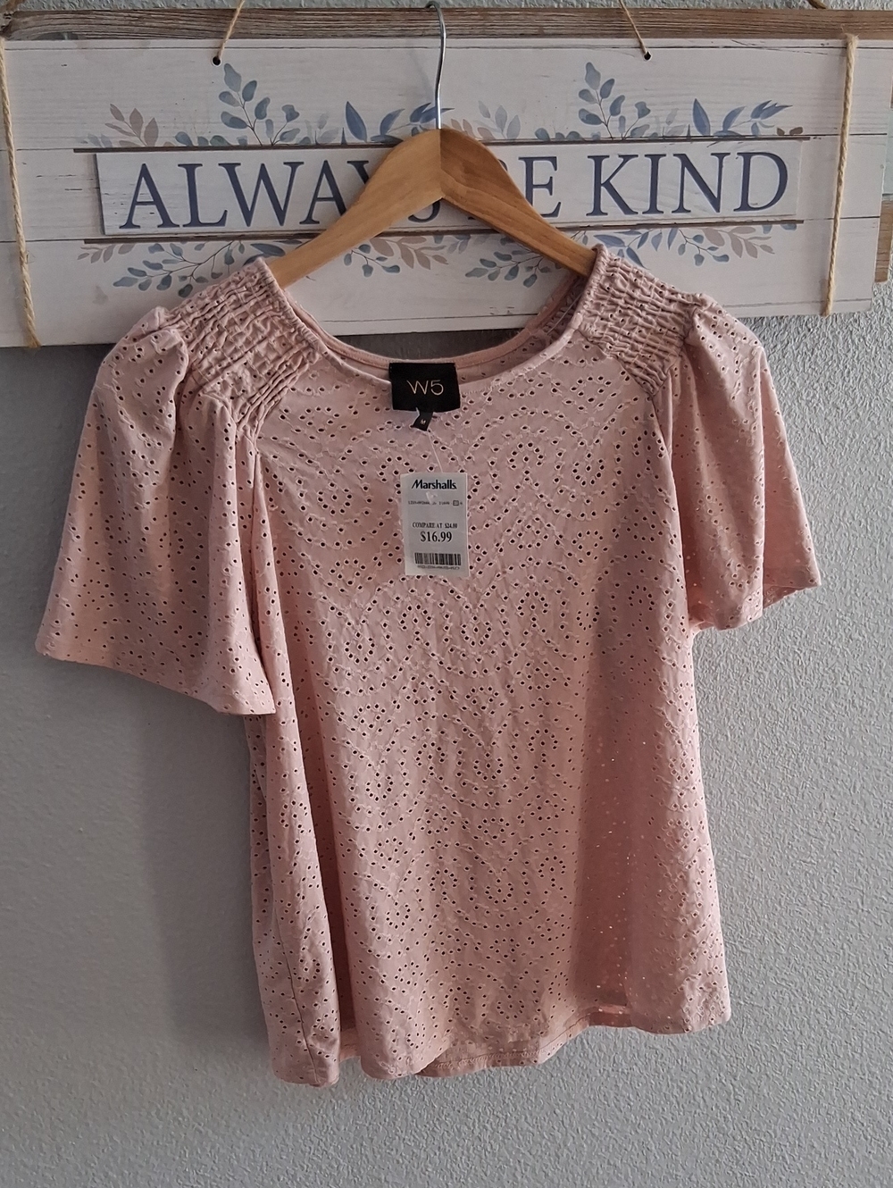 W5 eyelet top